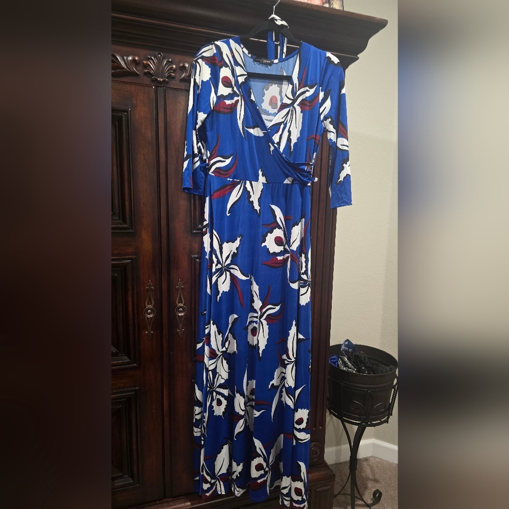 Blue Floral Maxi Dress with V-Neck